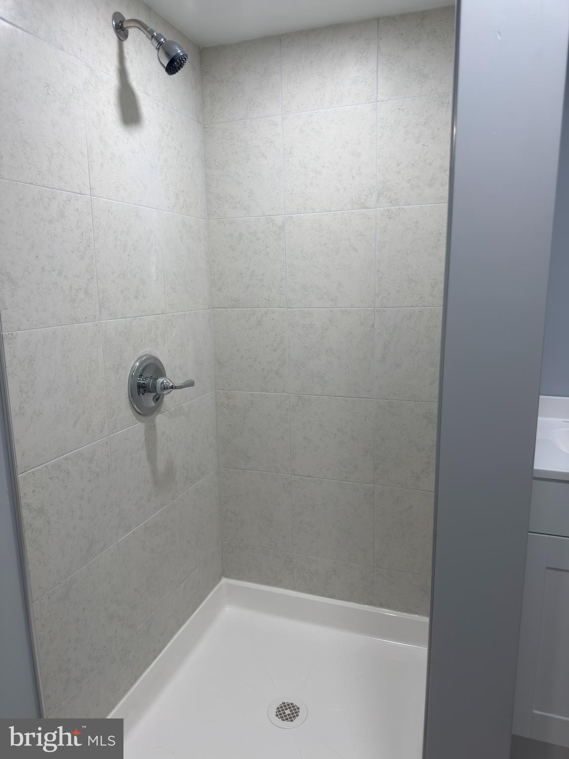 249 Glendale Road Upper Darby, PA 19082 - Photo 24 of 25