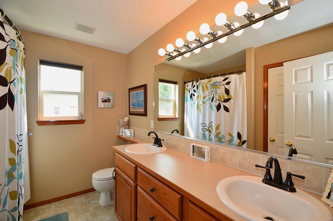 711 East Westcrest Road Colbert, WA 99005 - Photo 11 of 20