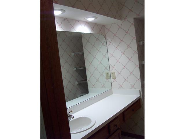 7690 Slate Ridge Boulevard Reynoldsburg, OH 43068 - Photo 13 of 18