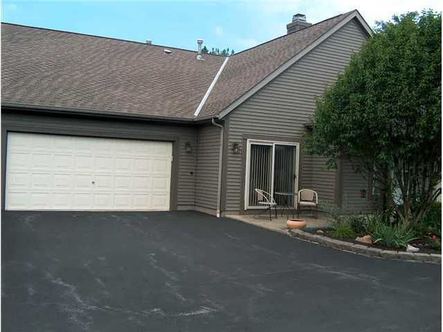 7690 Slate Ridge Boulevard Reynoldsburg, OH 43068 - Photo 3 of 18