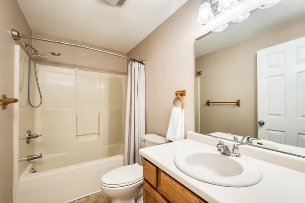 $424,900 | 21 Holly Lane, Farmington, NH 03835