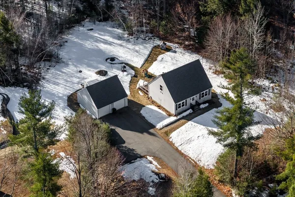 $424,900 | 21 Holly Lane, Farmington, NH 03835