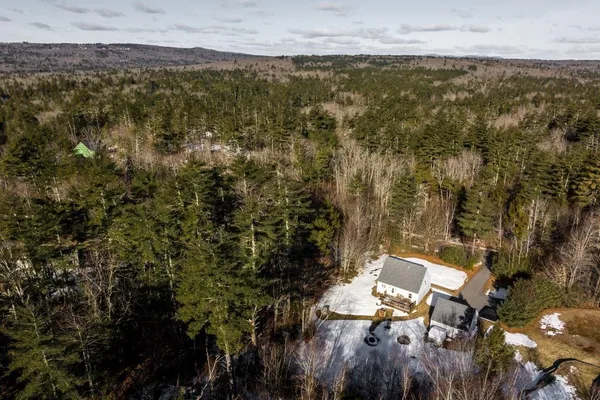 $424,900 | 21 Holly Lane, Farmington, NH 03835