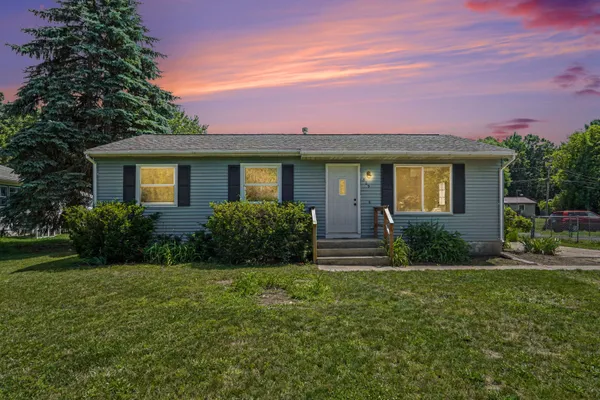 $250,000 | 809 East Grant Street, Greenville, MI 48838