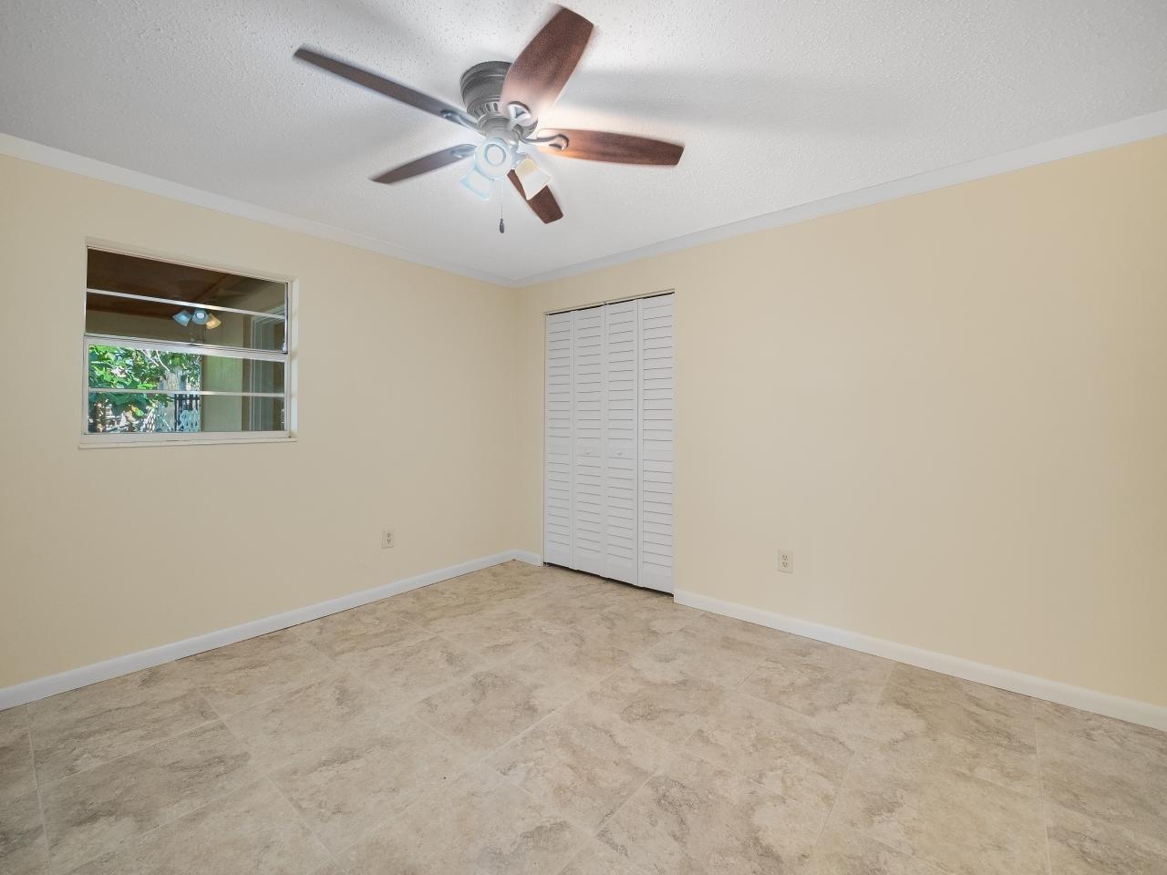 5884 Mango Road West Palm Beach, FL 33413 - Photo 7 of 15 005
