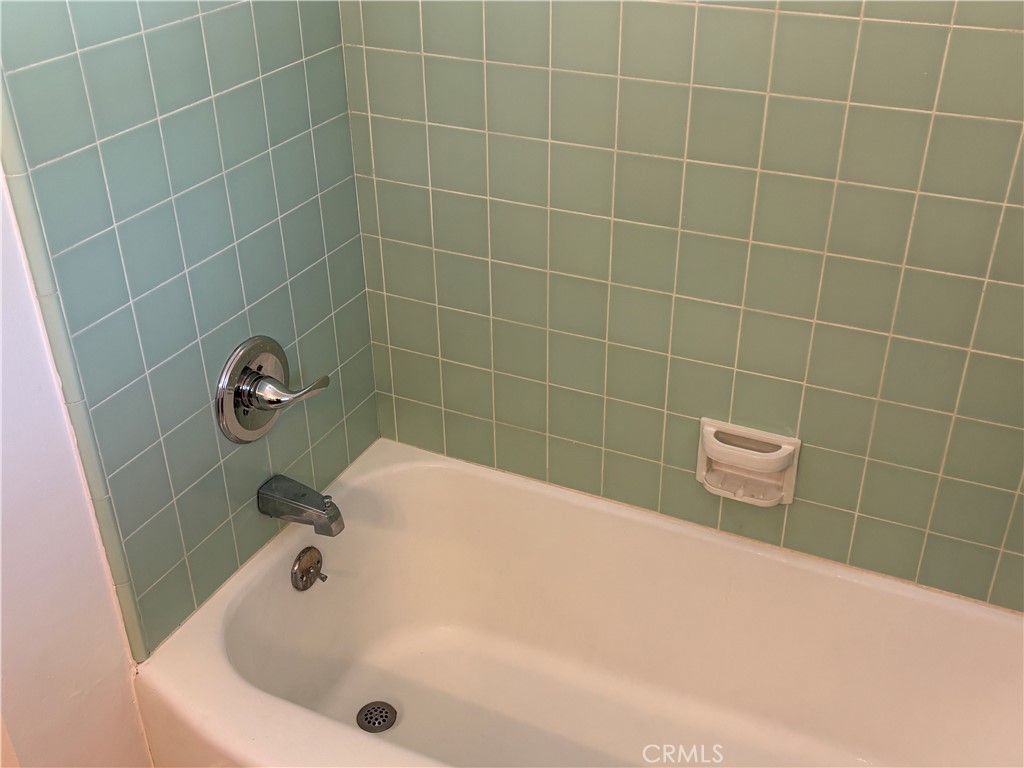 15828 West Road Whittier, CA 90603 - Photo 19 of 20 a bathroom with a tub