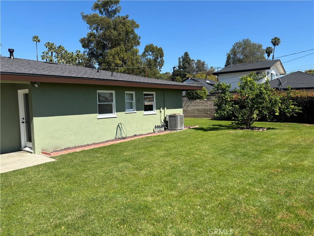 15828 West Road Whittier, CA 90603 - Photo 3 of 20 a house view with a garden space