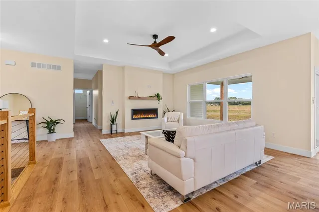 $550,000 | 8458 Herrick Park Drive, Troy, IL 62294