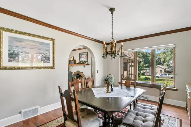 $395,000 | 523 West Edgewater Street, Portage, WI 53901