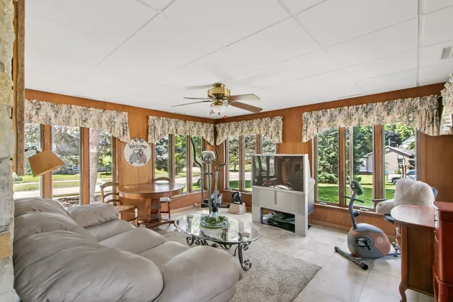 $395,000 | 523 West Edgewater Street, Portage, WI 53901