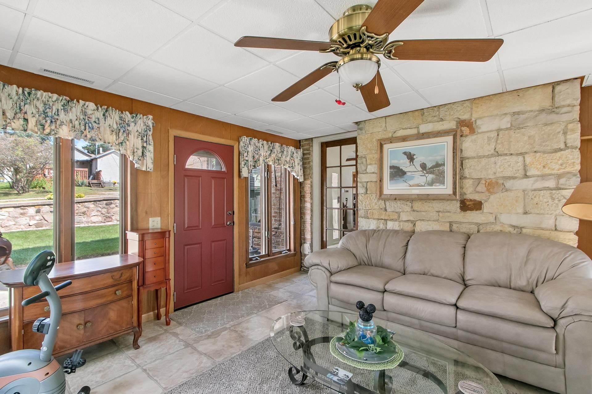 523 West Edgewater Street Portage, WI 53901 - Photo 20 of 79