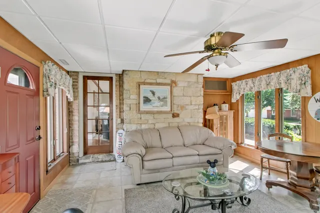 $395,000 | 523 West Edgewater Street, Portage, WI 53901