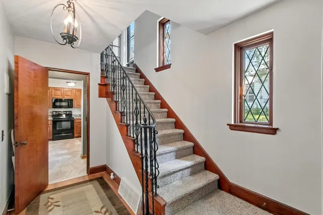 $395,000 | 523 West Edgewater Street, Portage, WI 53901