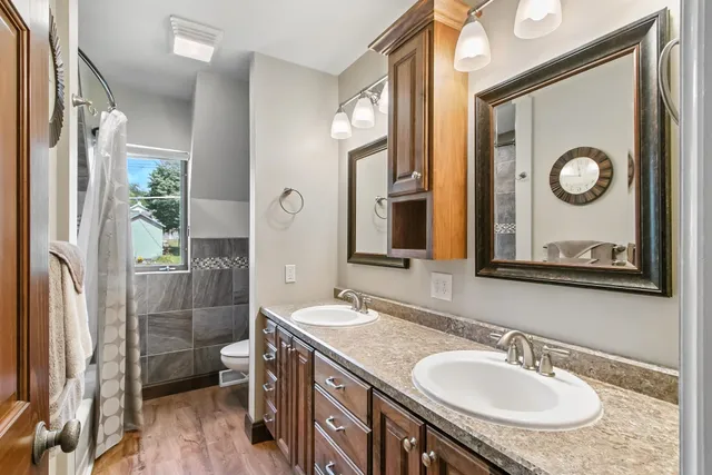 $395,000 | 523 West Edgewater Street, Portage, WI 53901