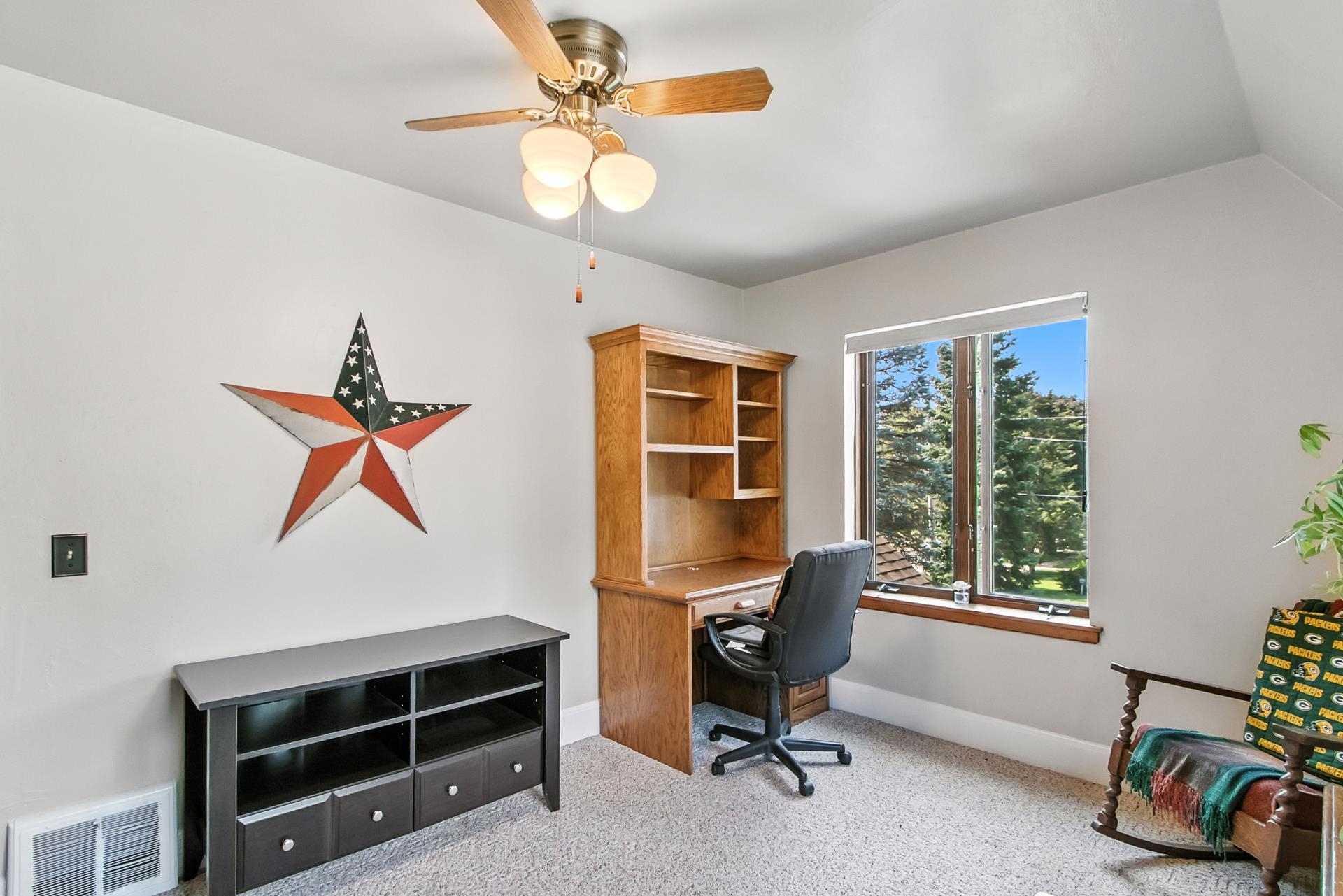 523 West Edgewater Street Portage, WI 53901 - Photo 44 of 79