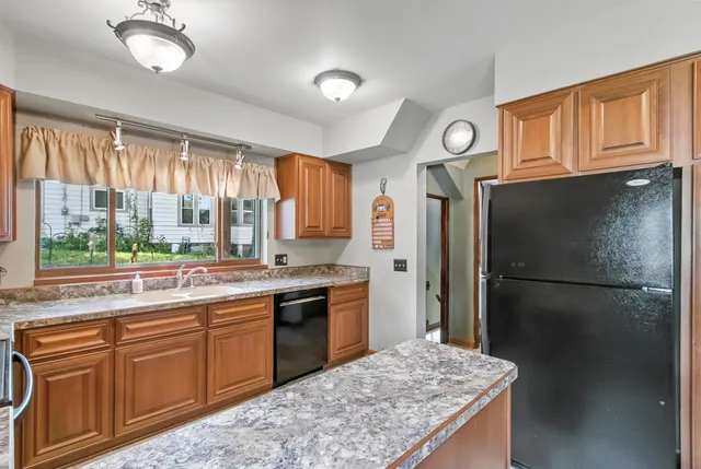 $395,000 | 523 West Edgewater Street, Portage, WI 53901