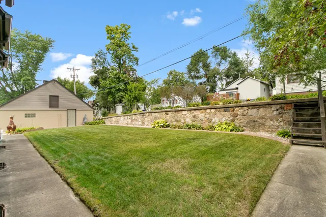 $395,000 | 523 West Edgewater Street, Portage, WI 53901