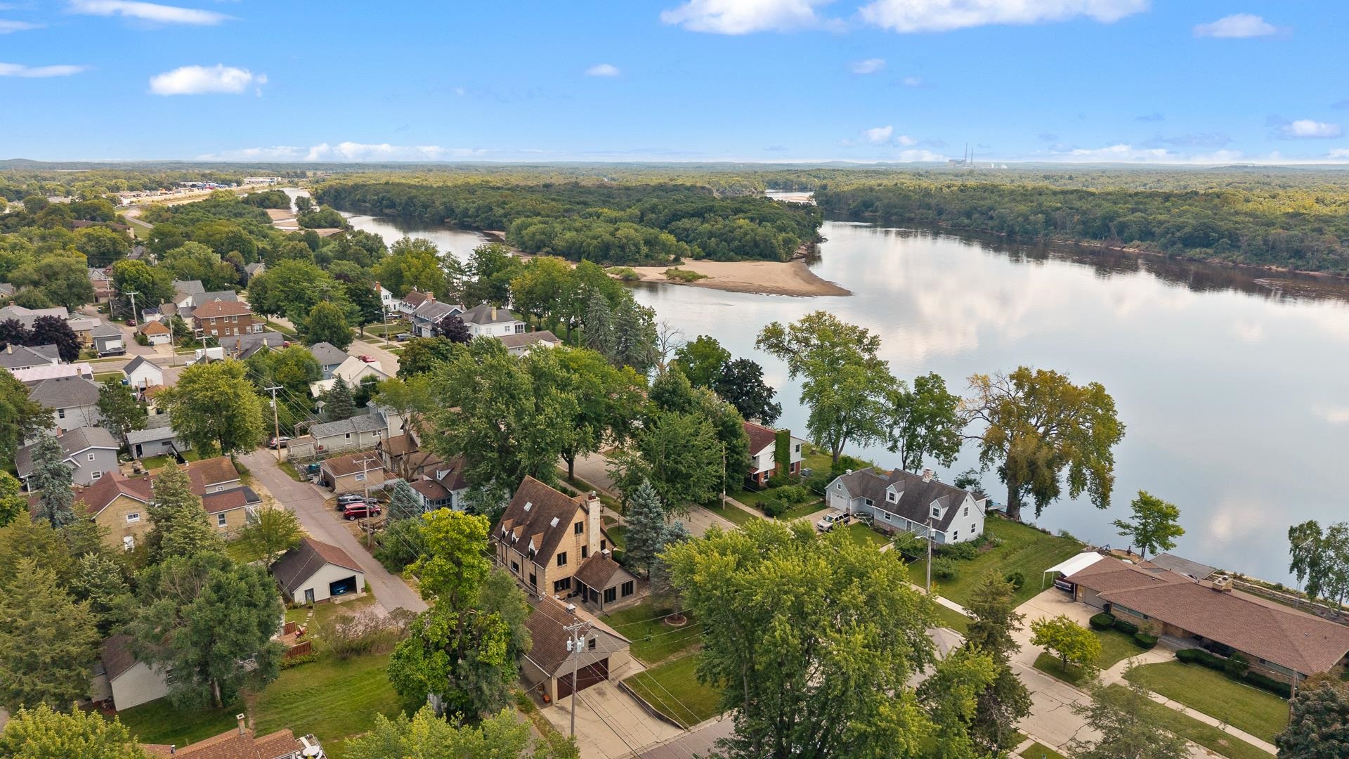 523 West Edgewater Street Portage, WI 53901 - Photo 76 of 79