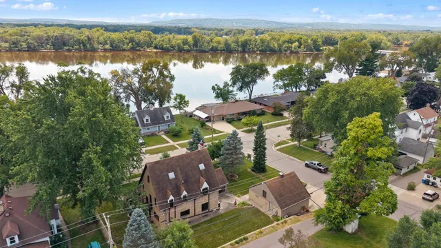 $395,000 | 523 West Edgewater Street, Portage, WI 53901