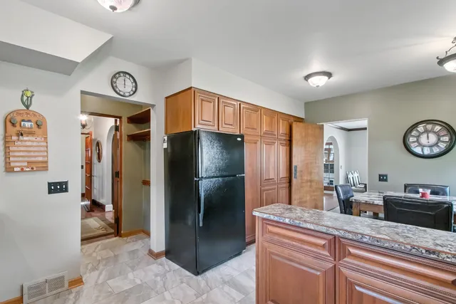 $395,000 | 523 West Edgewater Street, Portage, WI 53901