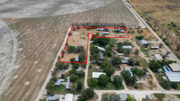 $220,000 | 39 Jitterbug Road, Crystal City, TX 78839