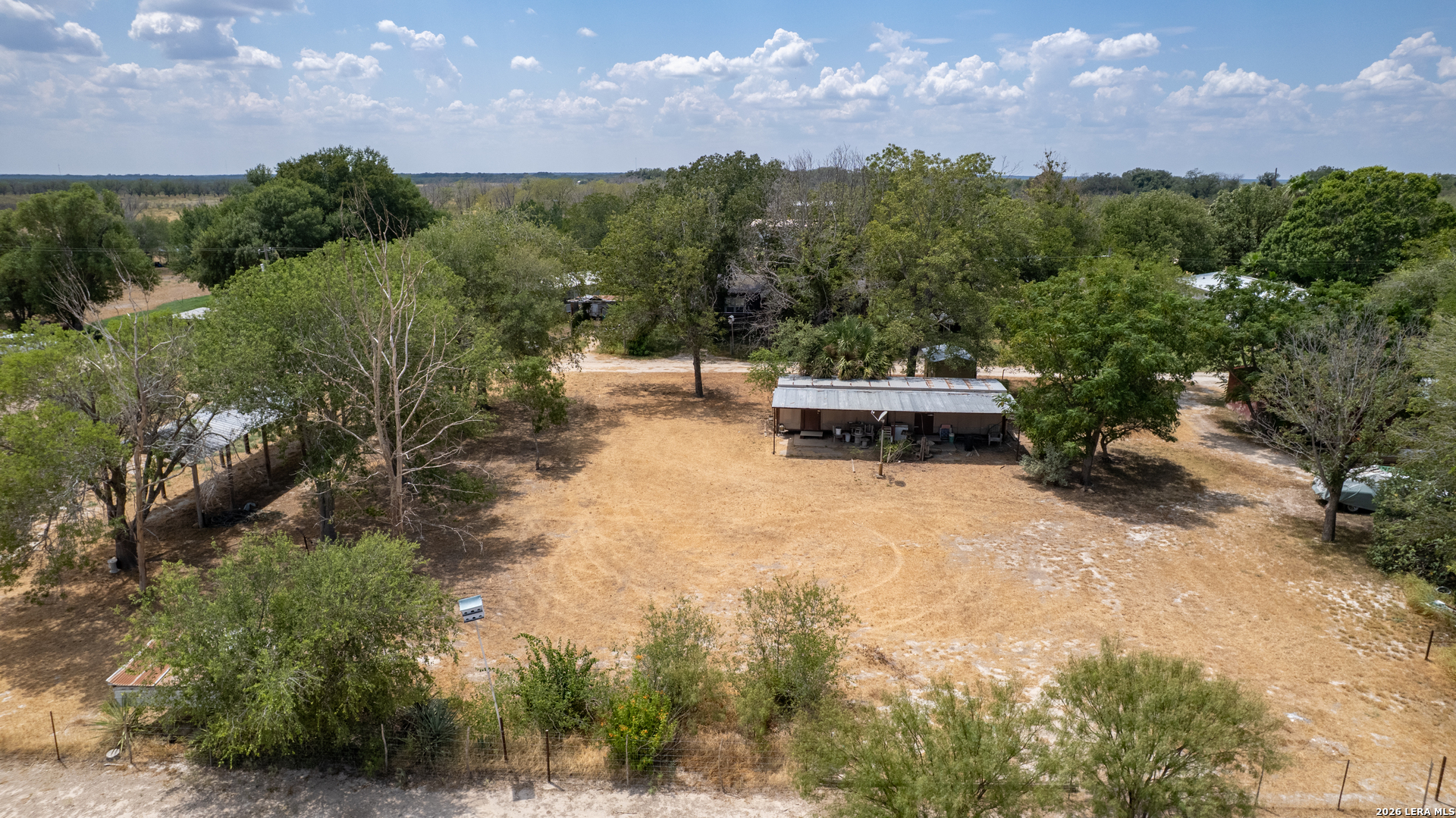 39 Jitterbug Road Crystal City, TX 78839 - Photo 6 of 12