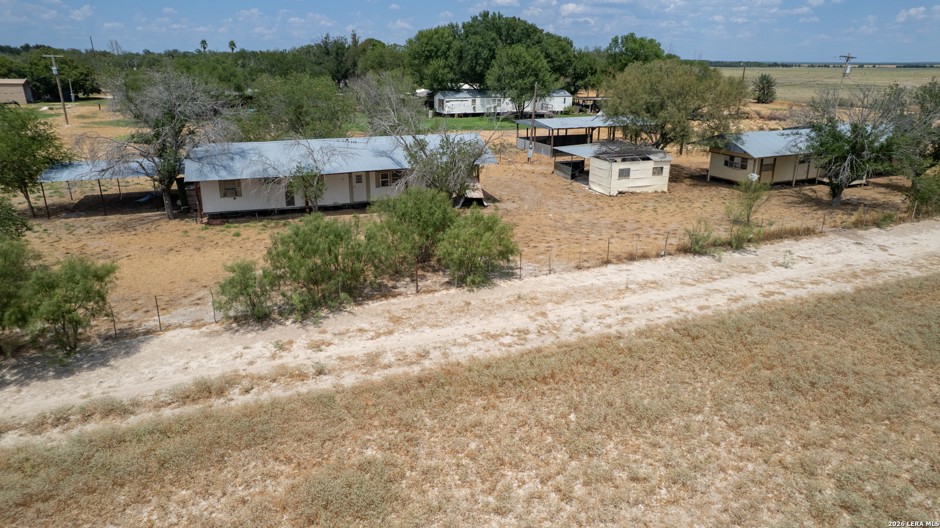 39 Jitterbug Road Crystal City, TX 78839 - Photo 10 of 12