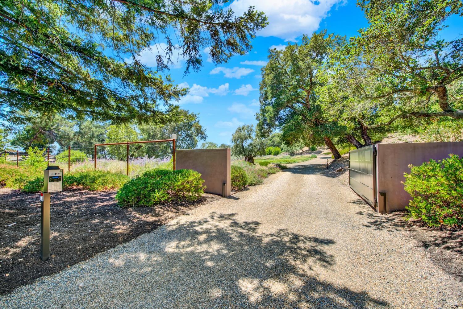 860 Meadowood Lane St. Helena, CA 94574 - Photo 12 of 74 Gallery Image 12