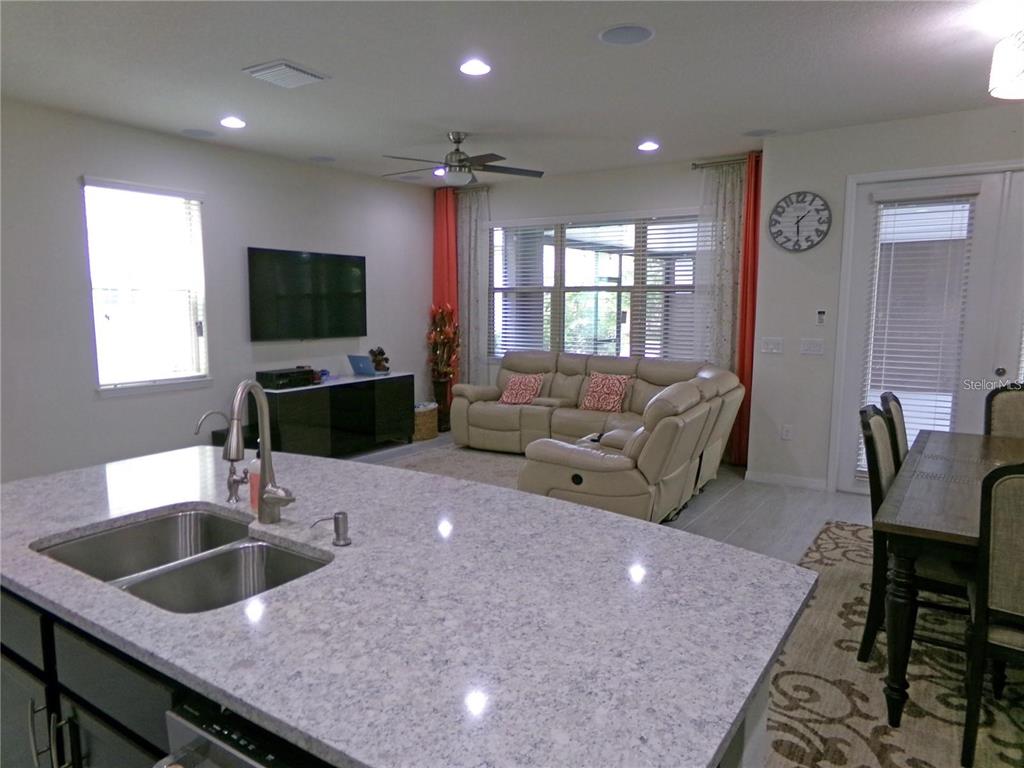5941 Caldera Ridge Drive Lithia, FL 33547 - Photo 10 of 25 Gallery Image 10