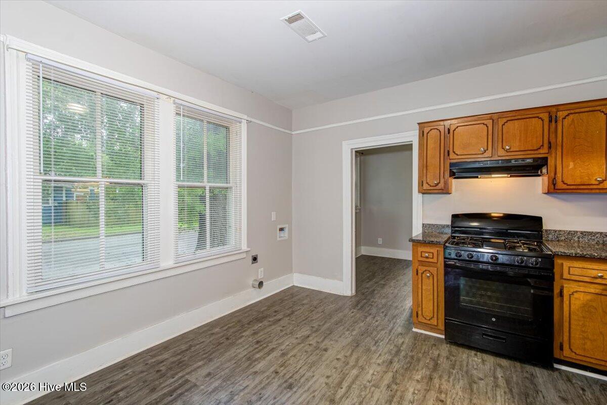 Unit B Kitchen