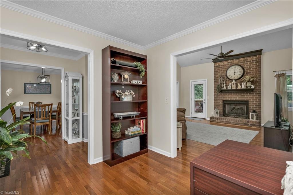 439 Farmstead Road Winston-Salem, NC 27107 - Photo 11 of 40 Gallery Image 11