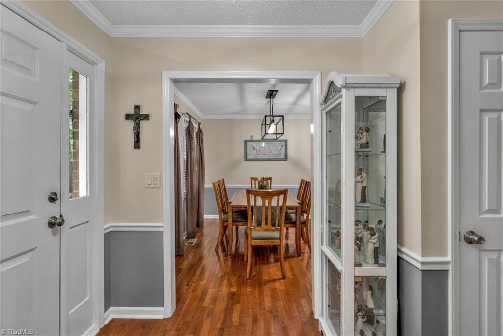 439 Farmstead Road Winston-Salem, NC 27107 - Photo 13 of 40 Gallery Image 13