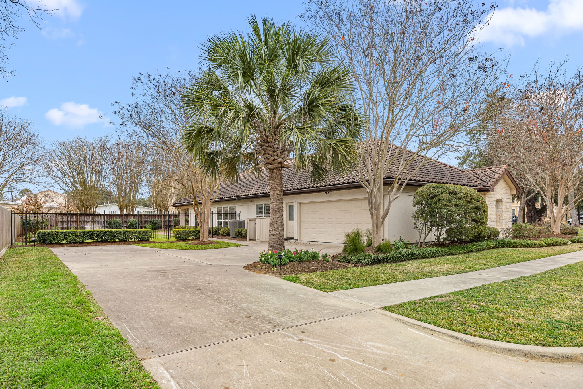 1220 Travis Street Columbus, TX 78934 - Photo 3 of 39