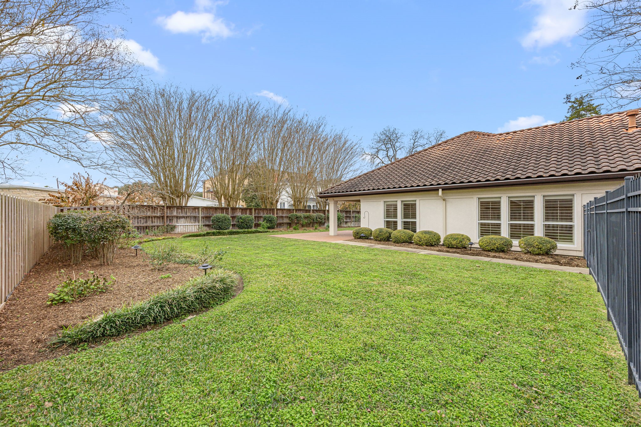 1220 Travis Street Columbus, TX 78934 - Photo 35 of 39 a front view of house with yard and green space