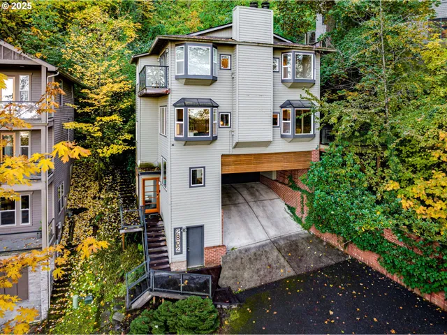 $875,000 | 2802 Northwest Ariel Terrace, Portland, OR 97210