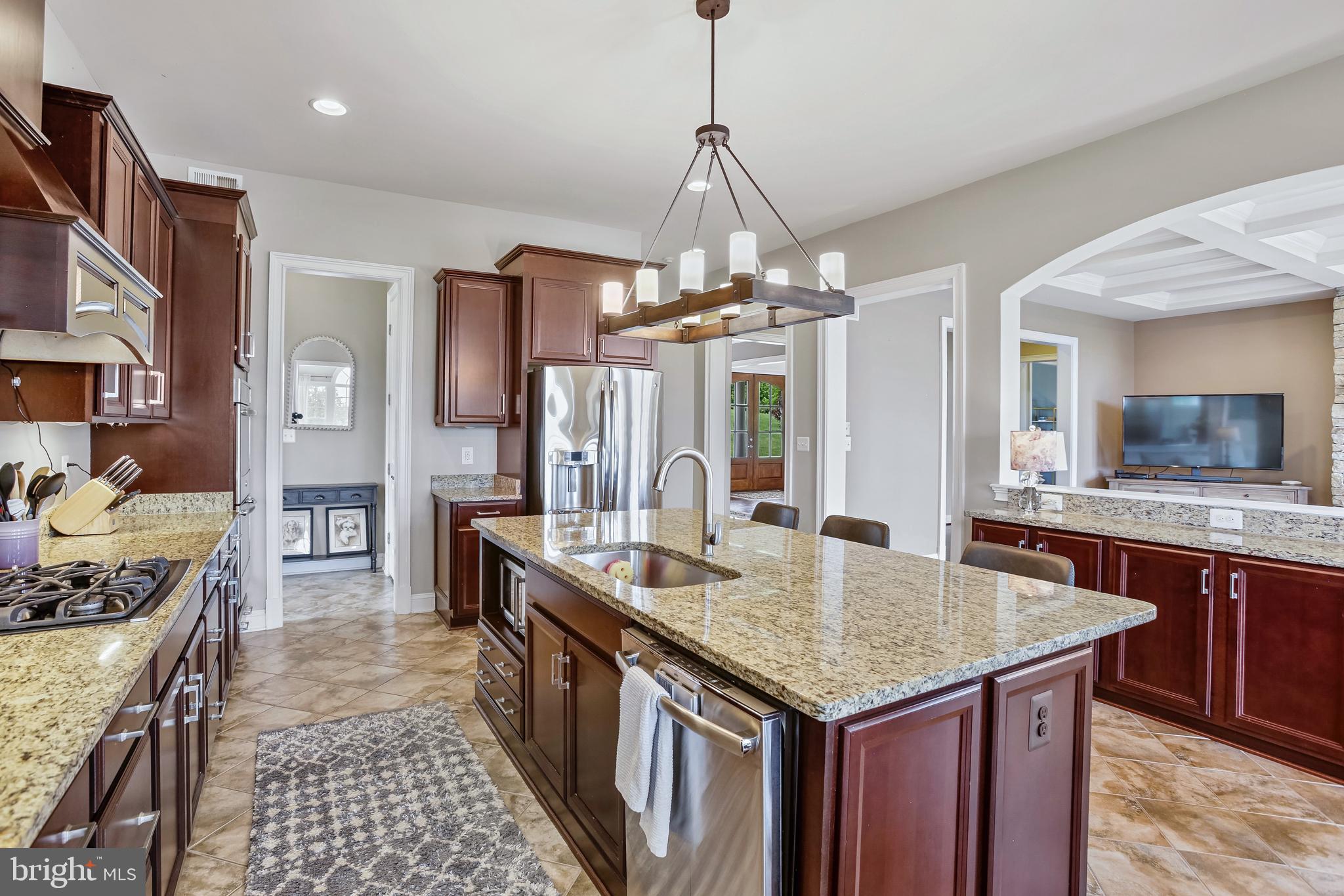 18604 Wild Raspberry Drive Purcellville, VA 20132 - Photo 13 of 58 kitchen