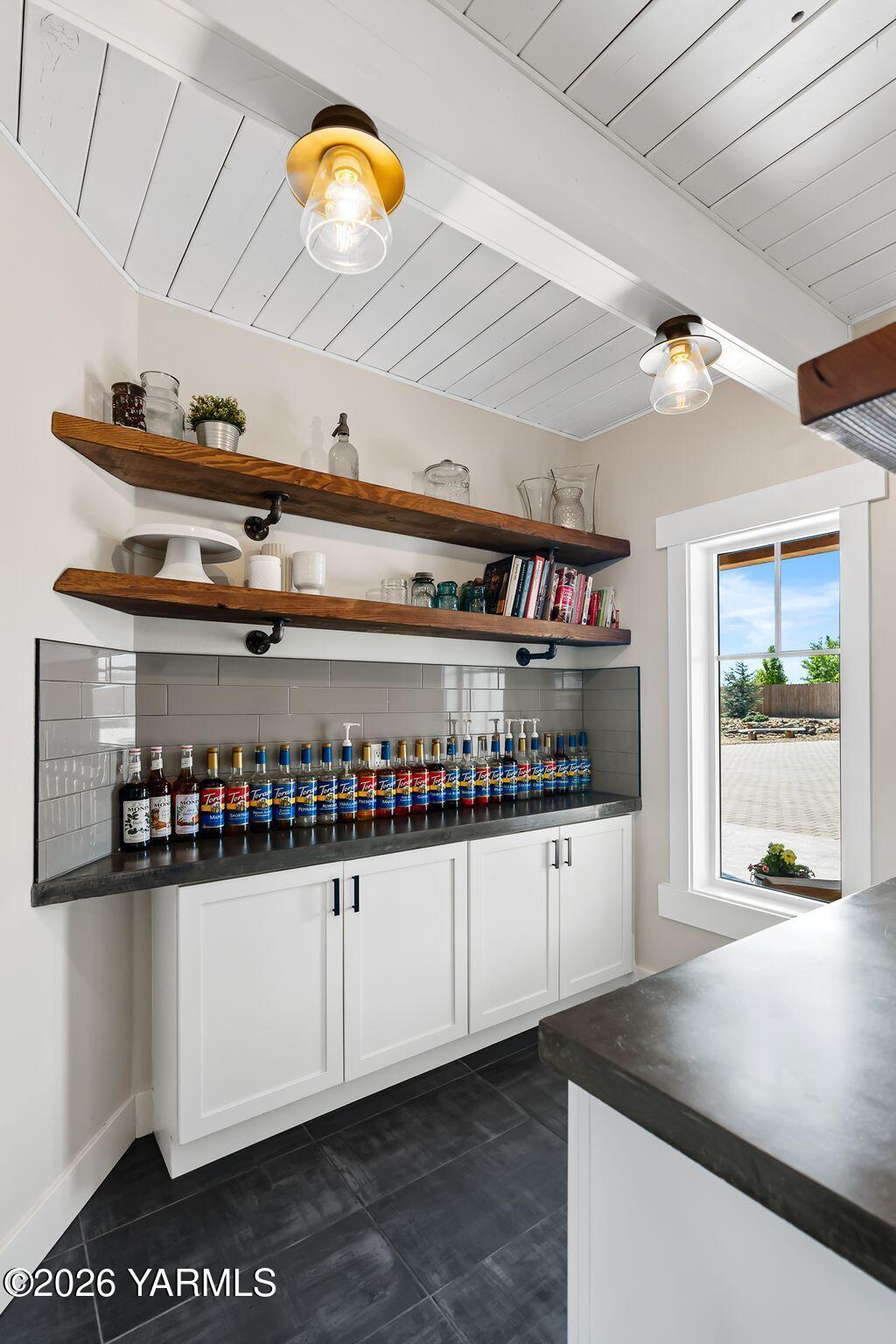 491 Elliott Road Cowiche, WA 98923 - Photo 15 of 56 Pantry
