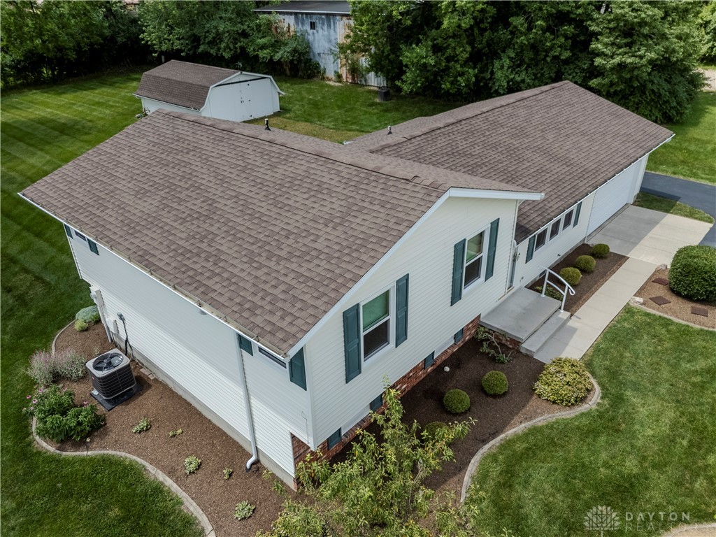 3697 Kemp Road Beavercreek, OH 45431 - Photo 2 of 28