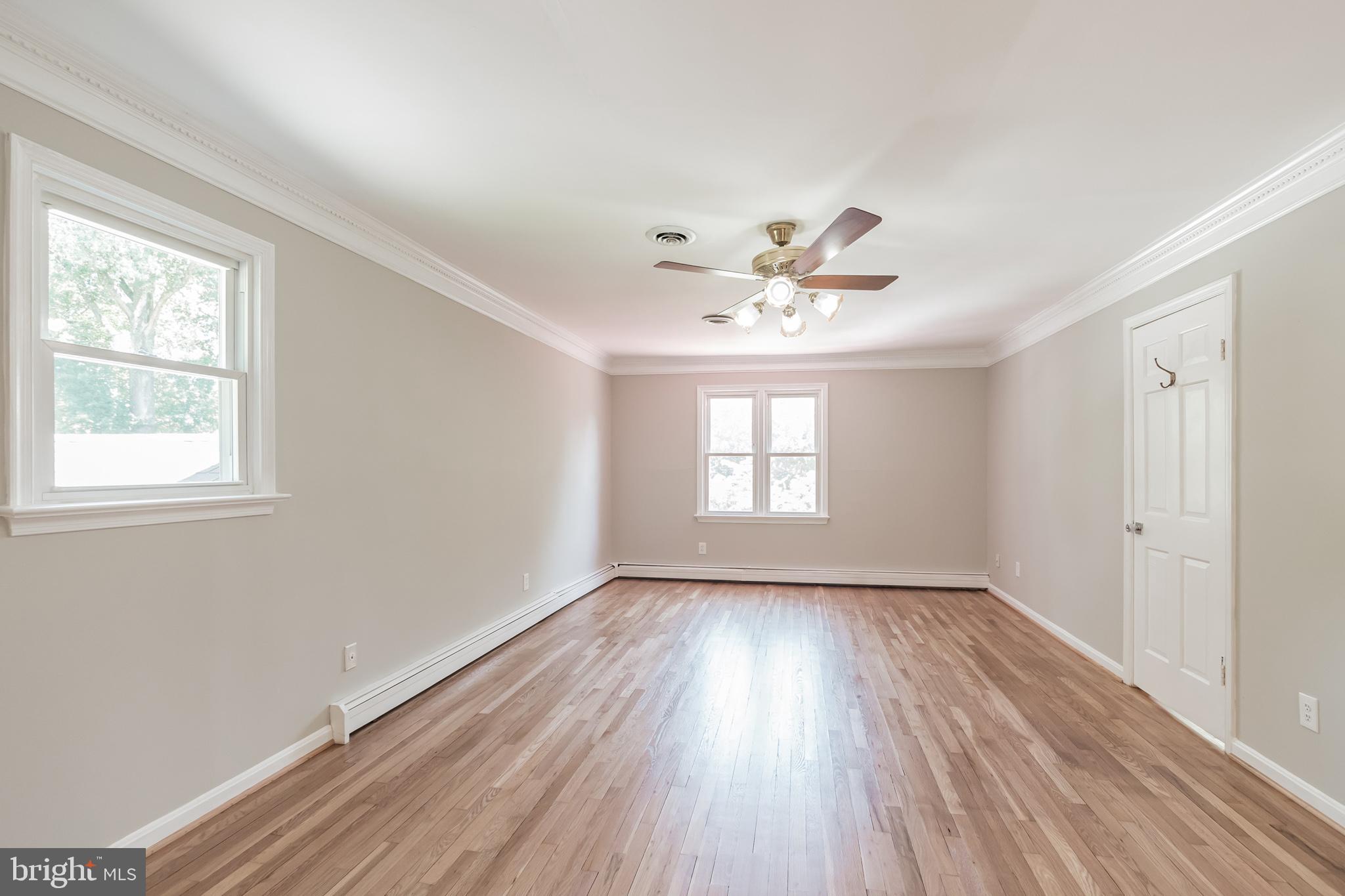 12517 Deoudes Road Boyds, MD 20841 - Photo 15 of 33 Owner's bedroom - different view