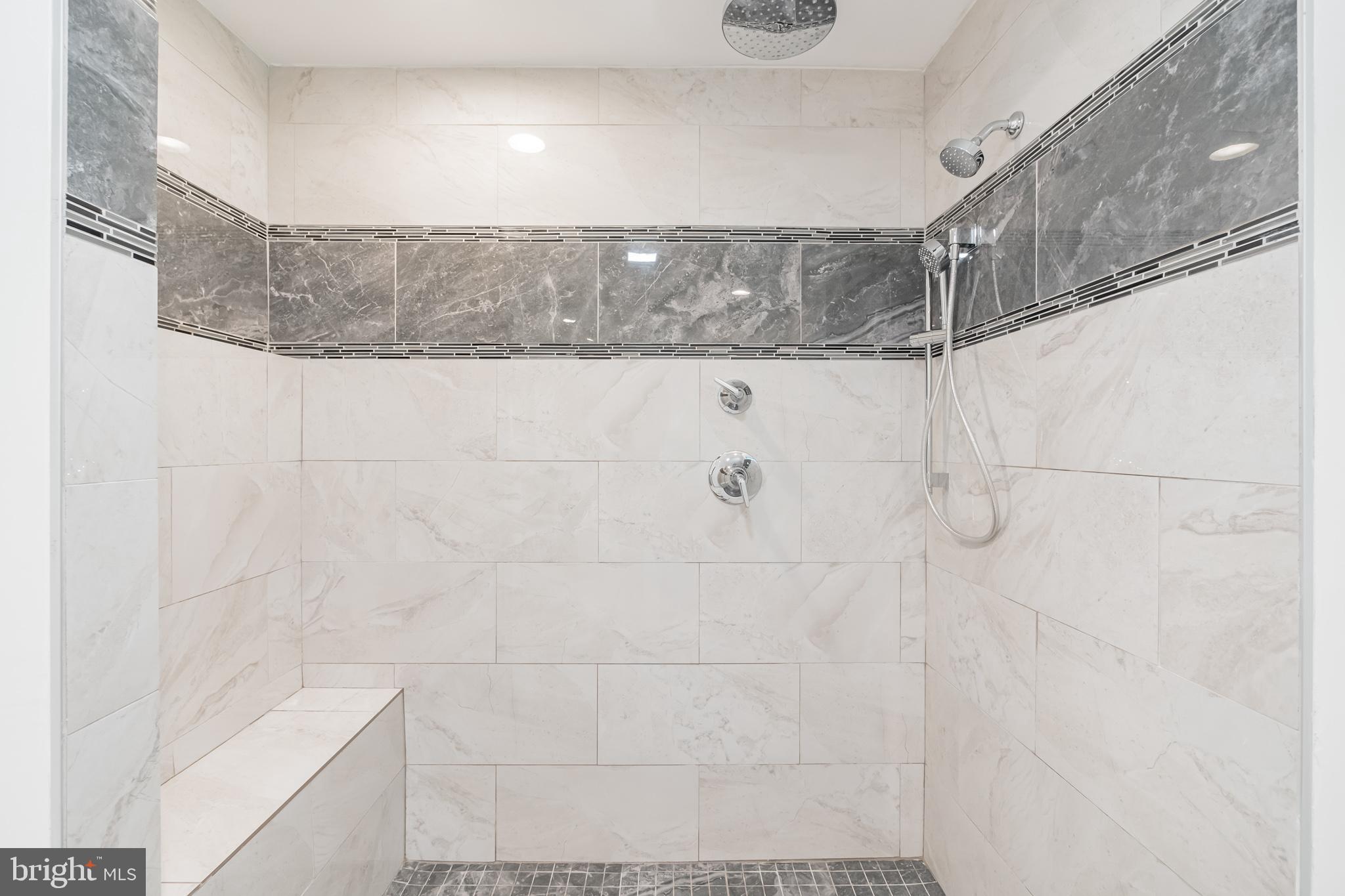12517 Deoudes Road Boyds, MD 20841 - Photo 17 of 33 Owner's shower