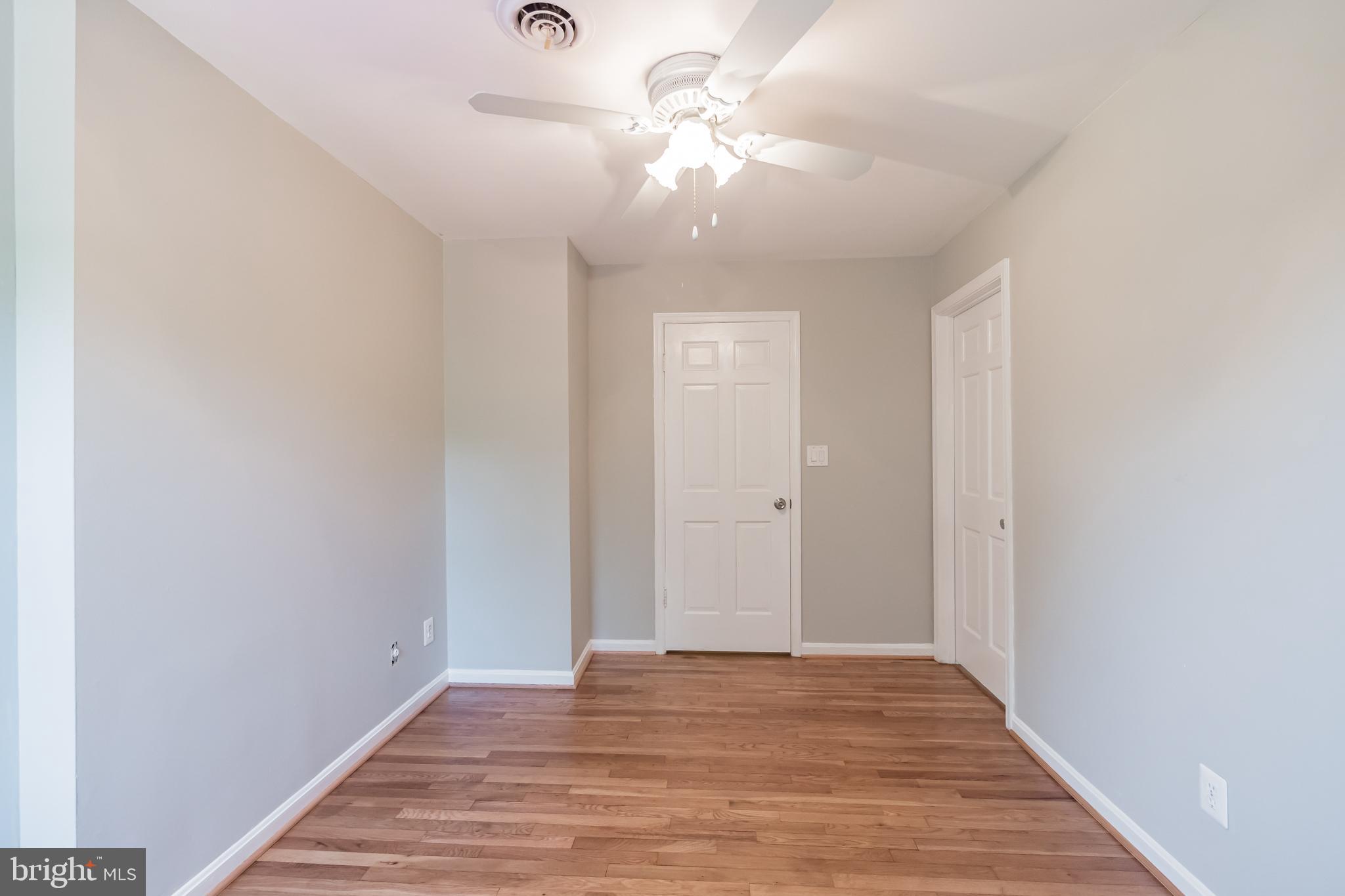 12517 Deoudes Road Boyds, MD 20841 - Photo 20 of 33 Bedroom 3 toward entry door