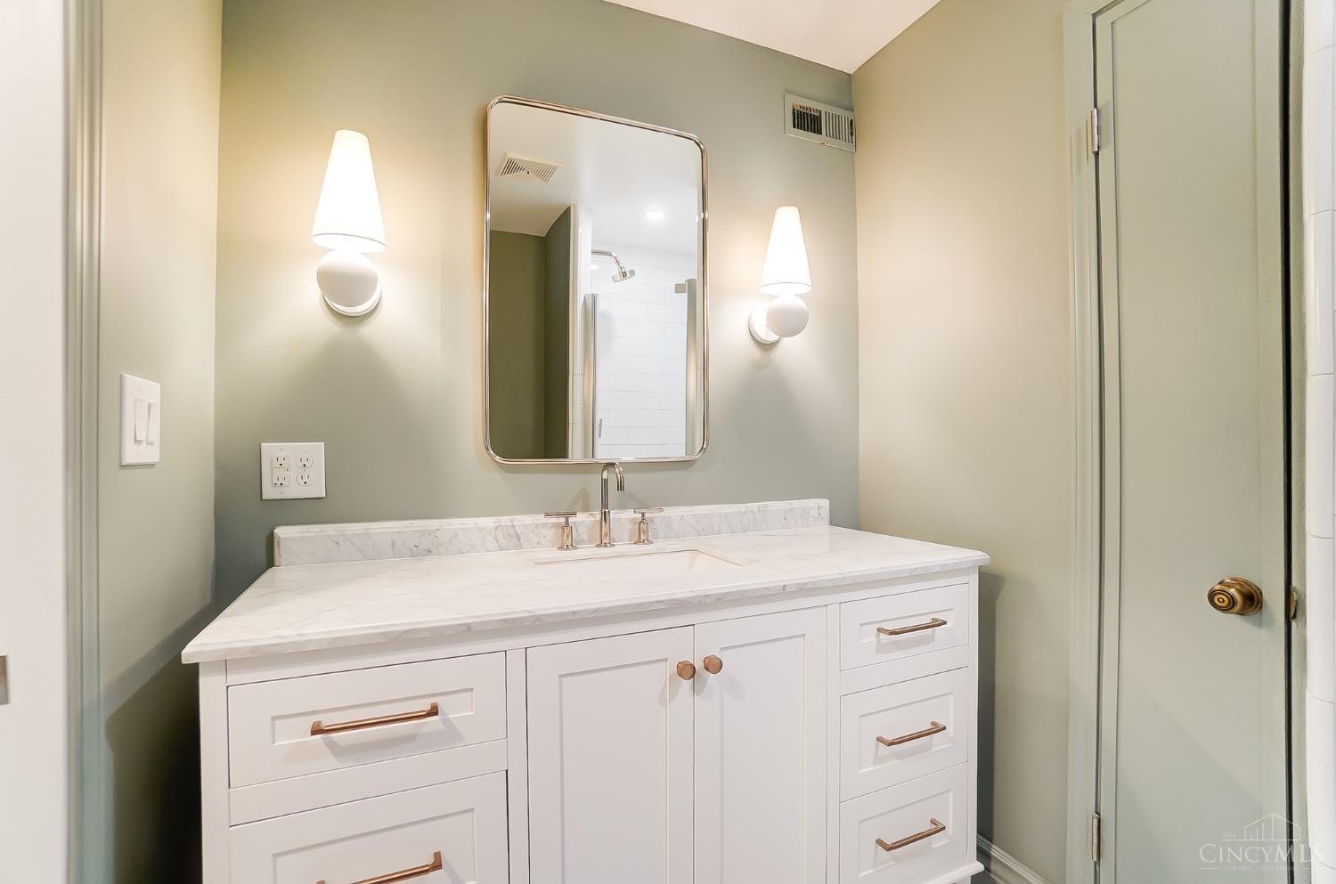7635 Forest Road Cincinnati, OH 45230 - Photo 17 of 29 Gallery Image 17