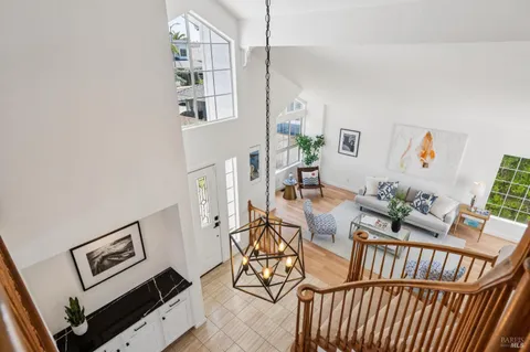 $1,799,000 | 35 Caribe Isle, Novato, CA 94949