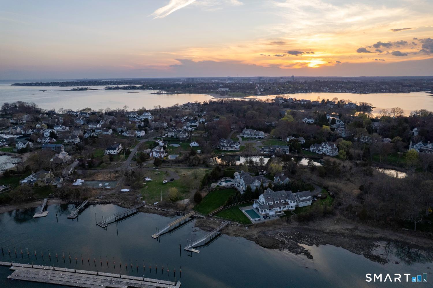 30 Shipway Road Darien, CT 06820 - Photo 40 of 40 a view of a city