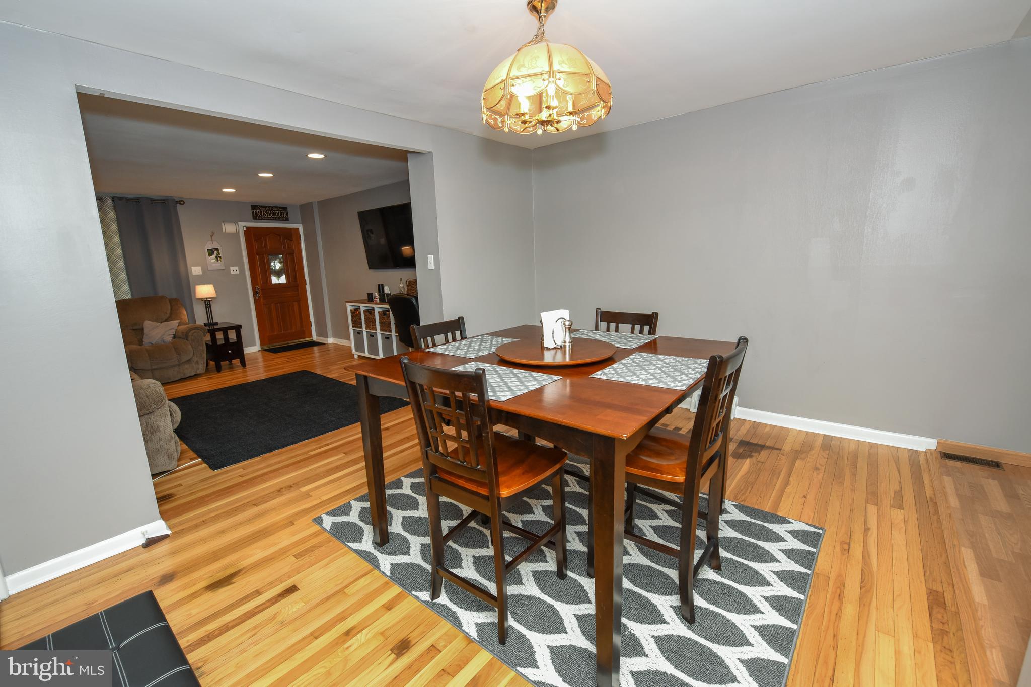 12529 Deer Run Road Philadelphia, PA 19154 - Photo 8 of 31 Gallery Image 8