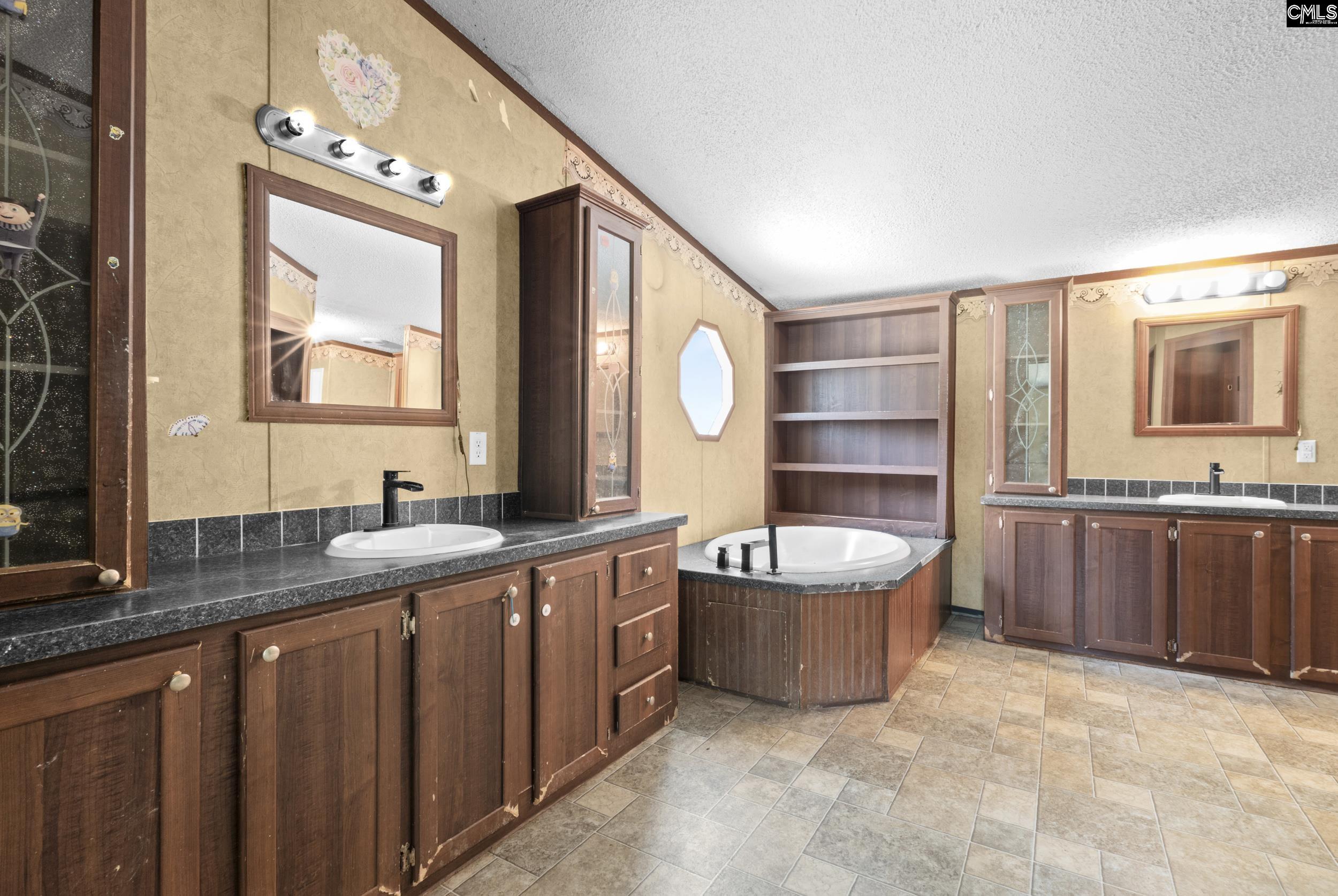 1545 Clarkson Road Hopkins, SC 29061 - Photo 19 of 34