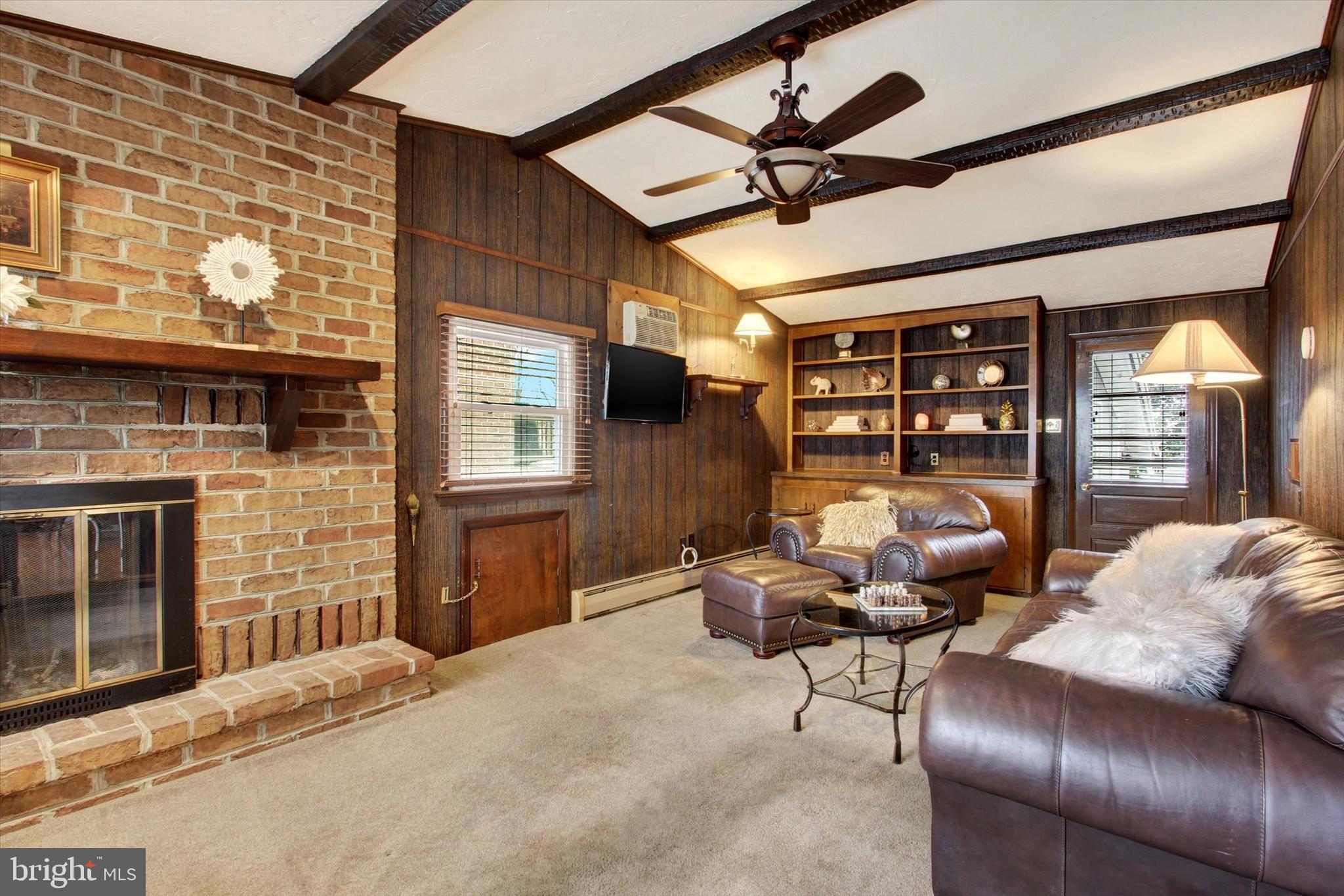 428 George Street Hanover, PA 17331 - Photo 18 of 43 a outdoor living space with furniture