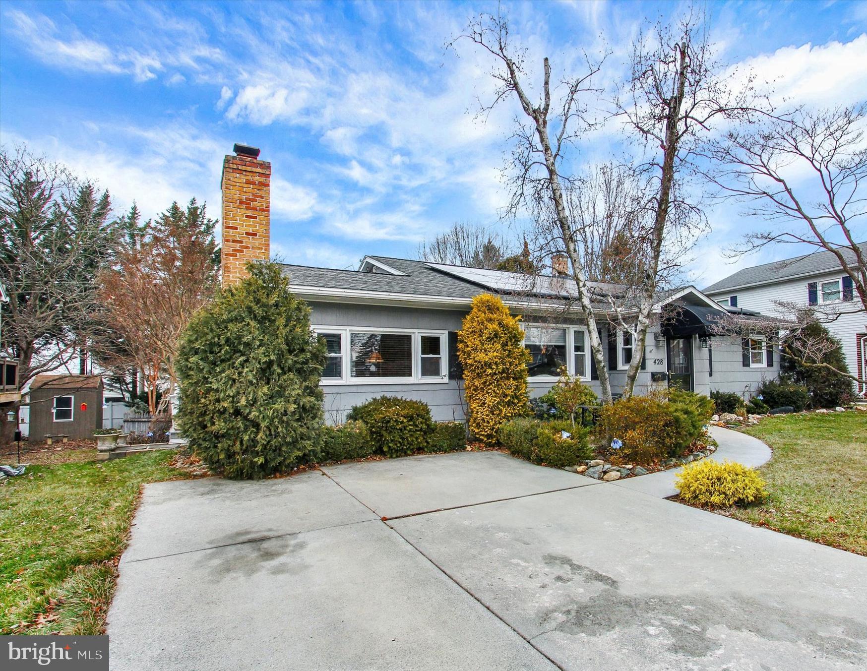 428 George Street Hanover, PA 17331 - Photo 4 of 43 a front view of a house with garden