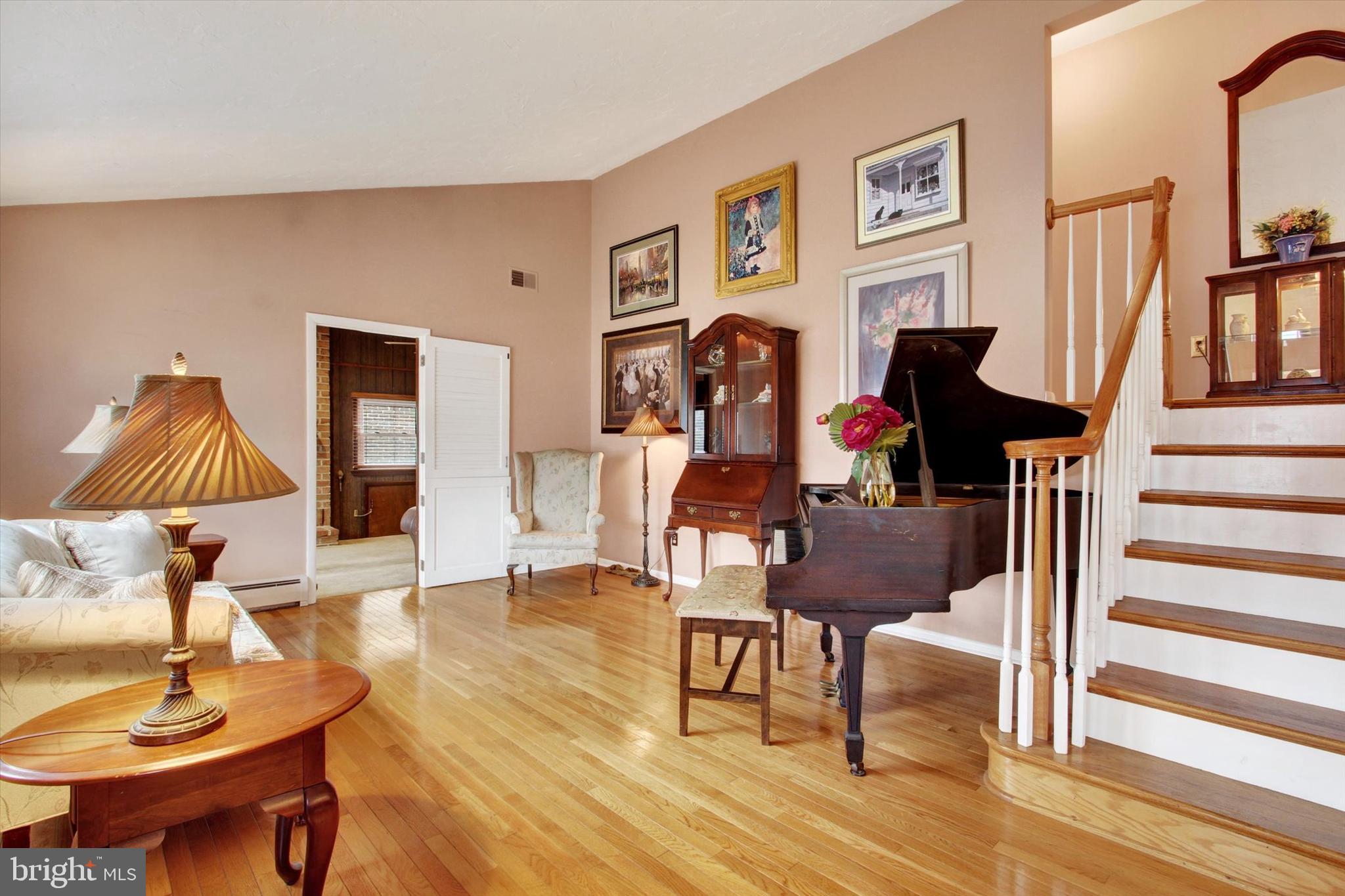 428 George Street Hanover, PA 17331 - Photo 7 of 43 a living room with furniture and a lamp