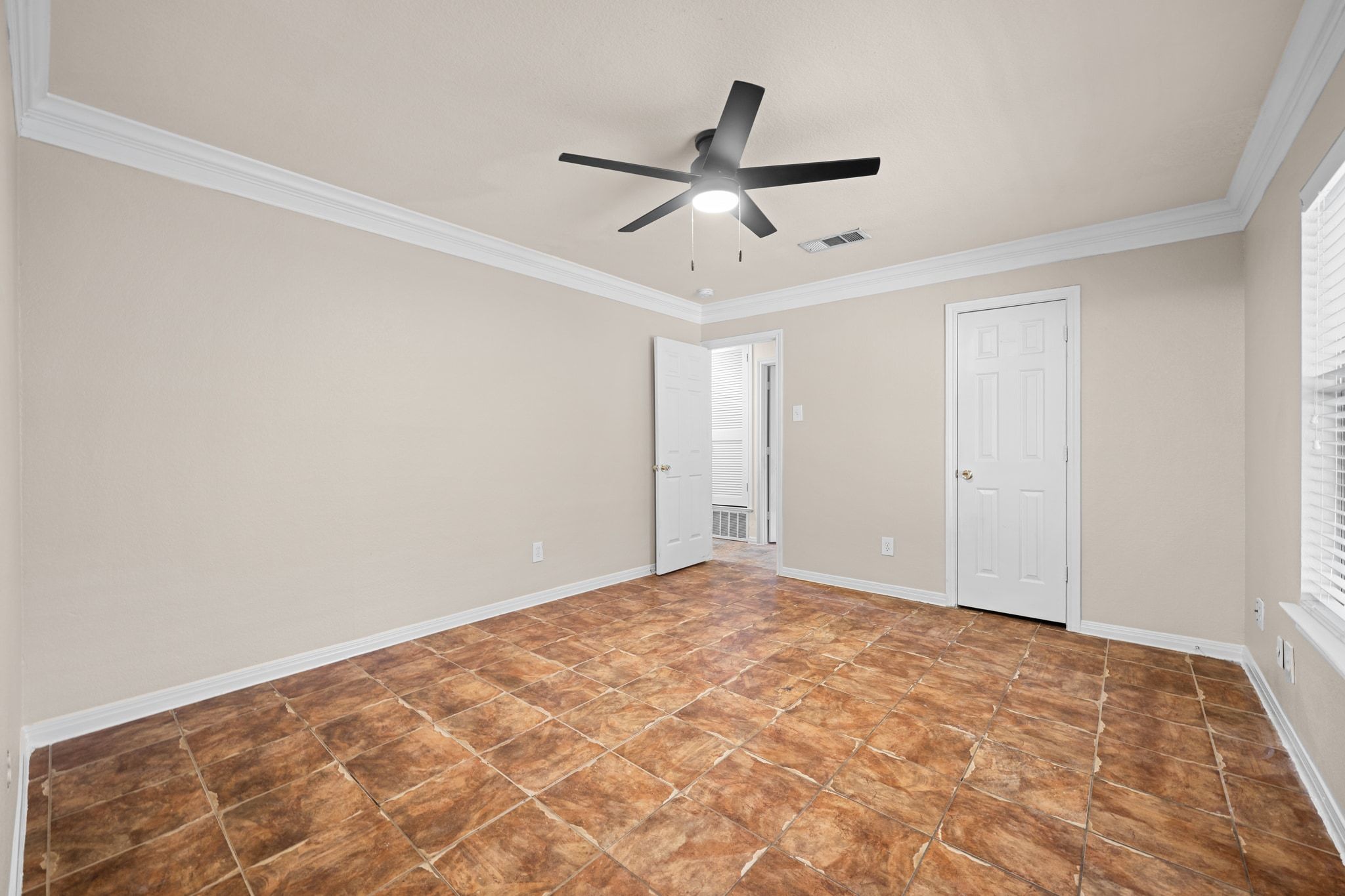 2321 Bendridge Trail Austin, TX 78744 - Photo 17 of 27 a view of an empty room